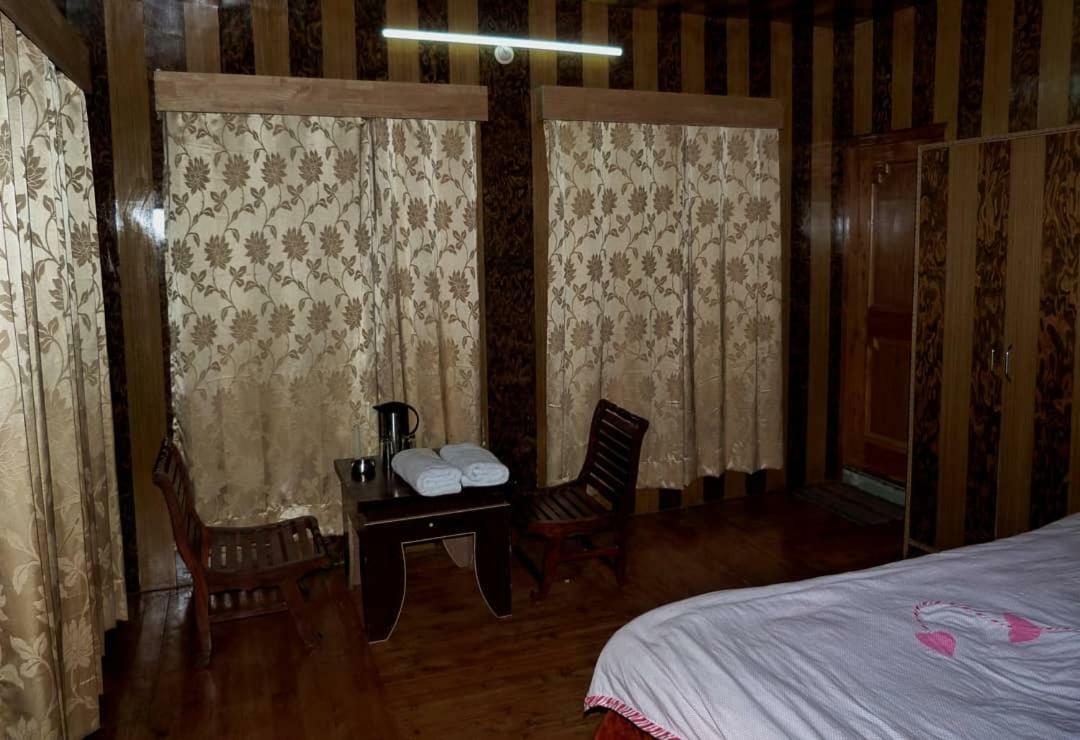 Kolong Retreat Hotel Kolang Exterior foto